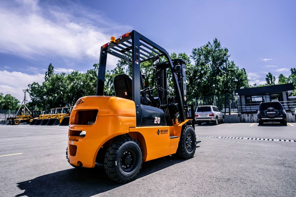 вилочный погрузчик HC CPCD20-AG2