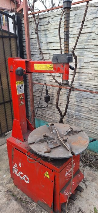 Masina dejantat roti