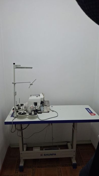 Продам пром Оверлок