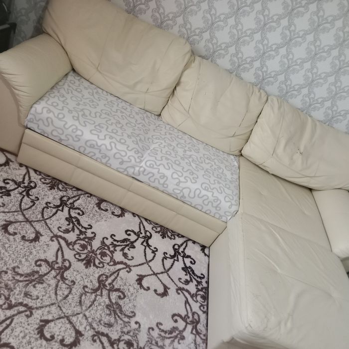 Диван из натуральной кожи