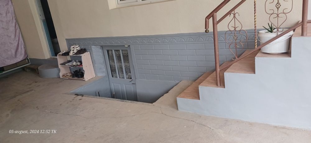 Fayizli Uy sotiladi.