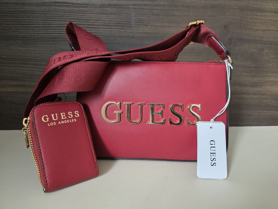 Нова Дамска чанта Guess