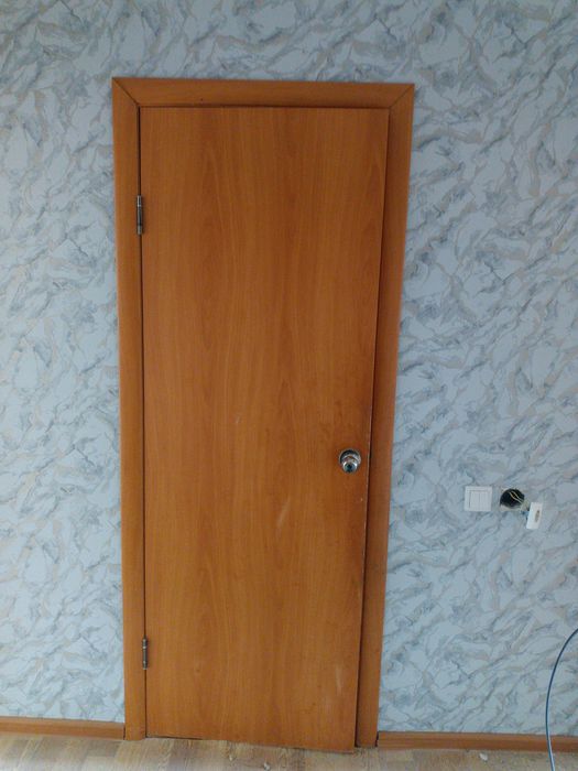 Межкомнатные Двери , линолеум