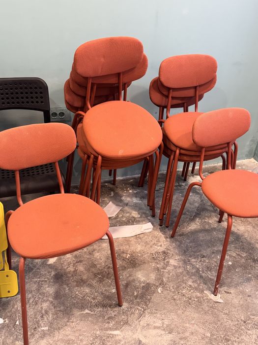 Scaunele ikea portacaliu
