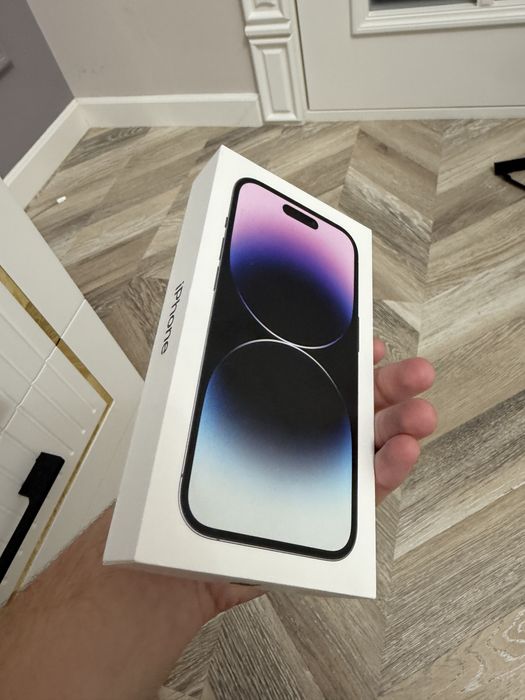 iPhone 14 pro purple