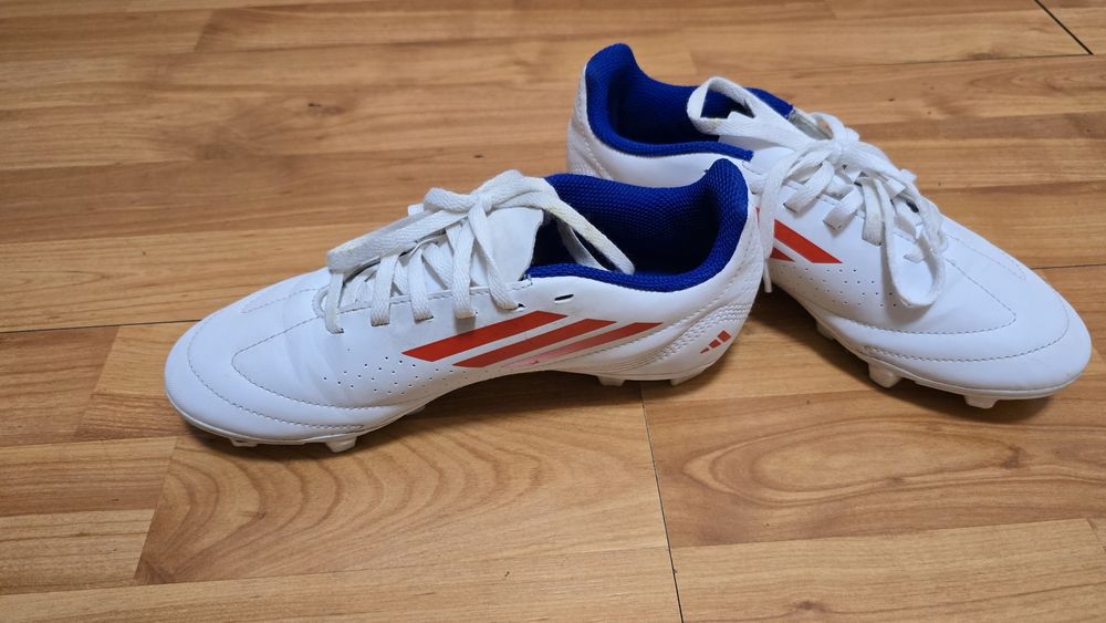 Adidas Deportivo 36 ghete de fotbal pentru copii