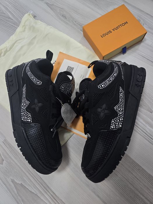 louis vuitton lv skate black crystal
