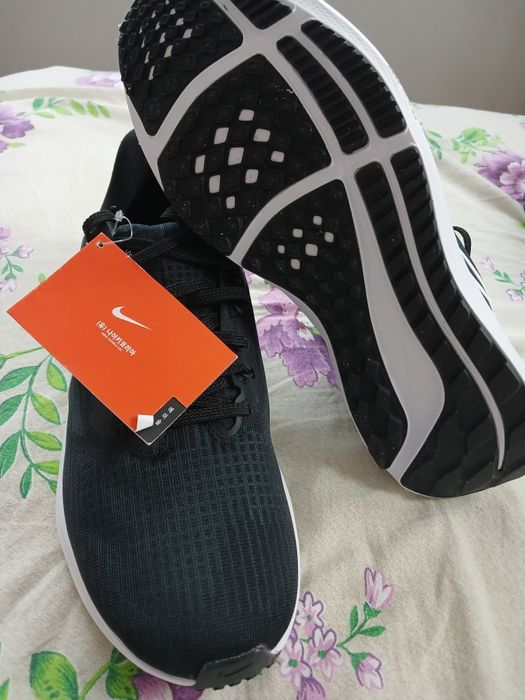 Красовки бренд NIKE привезли из Кореи