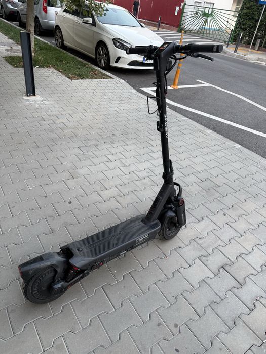 Trotineta electrica Segway Ninebot Max G3 delimitata 45km/h- Baterie Noua