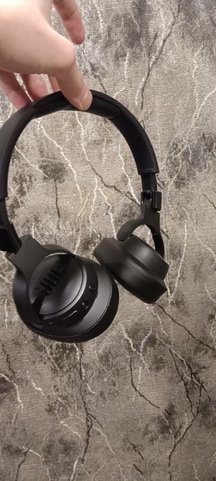 JBL TUNE 720BT наушники