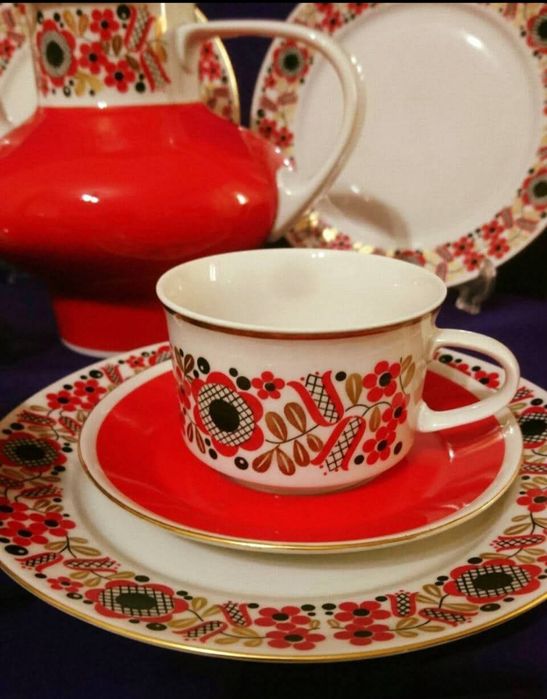 Красный Фарфор Сервиз  ГДР