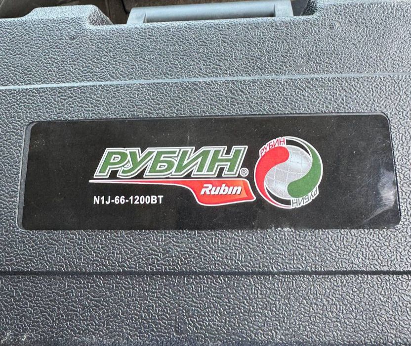 Рубин firmasiga tegishli qo'yning yungini qirqadigan apparat.