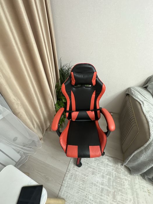Продам игровое кресло