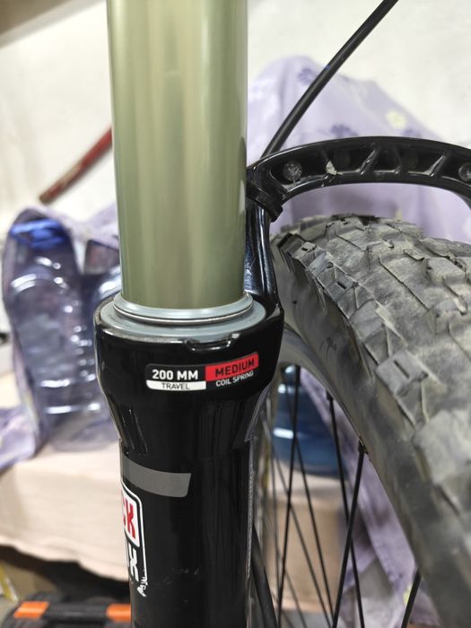 Вилка rockshox boxxer r2c2
