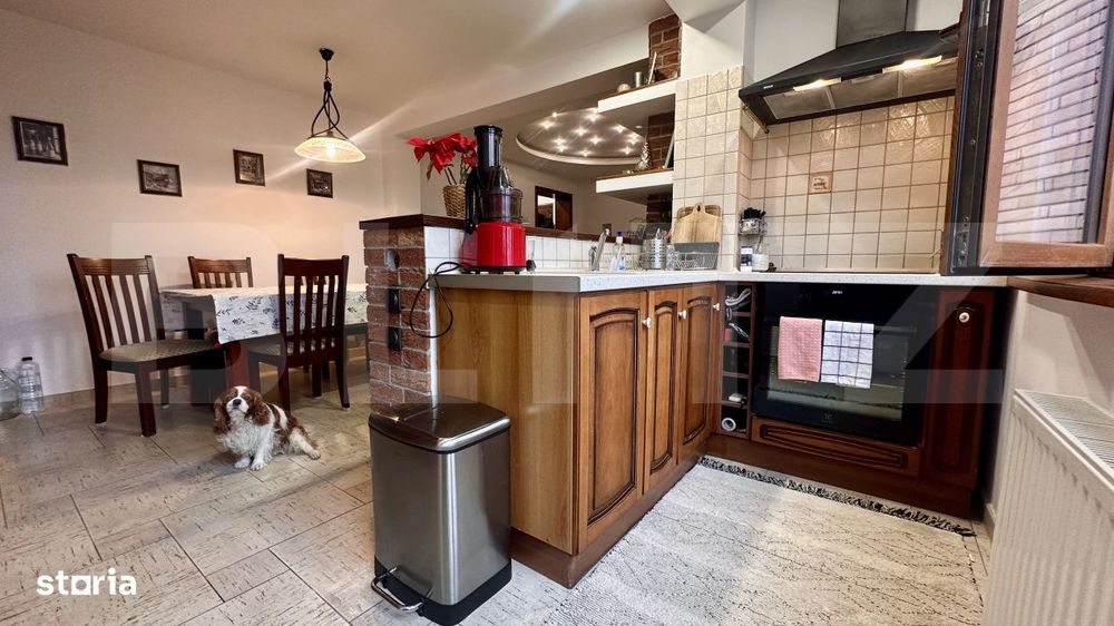 Apartament 3 dormitoare, renovat si mobilat complet, etaj 1, Centru — fotografia 3