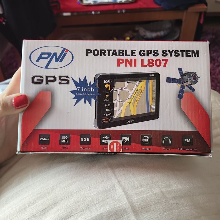 Sistem de navigatie portabil PNI L807