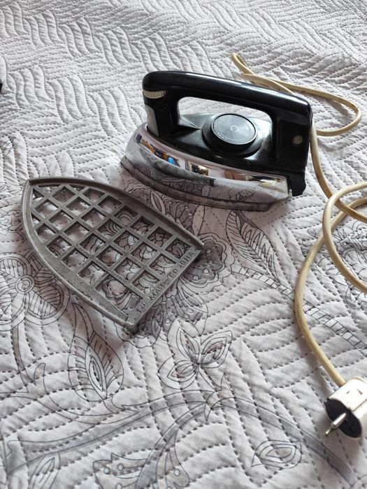 Ретро руска ютия!!!