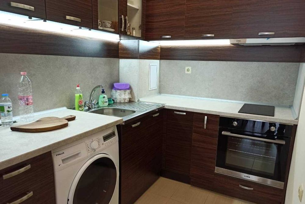 Дава се под наем Двустаен апартамент в Бургас, Възраждане - 70 кв.м за 225 € - Снимка #7