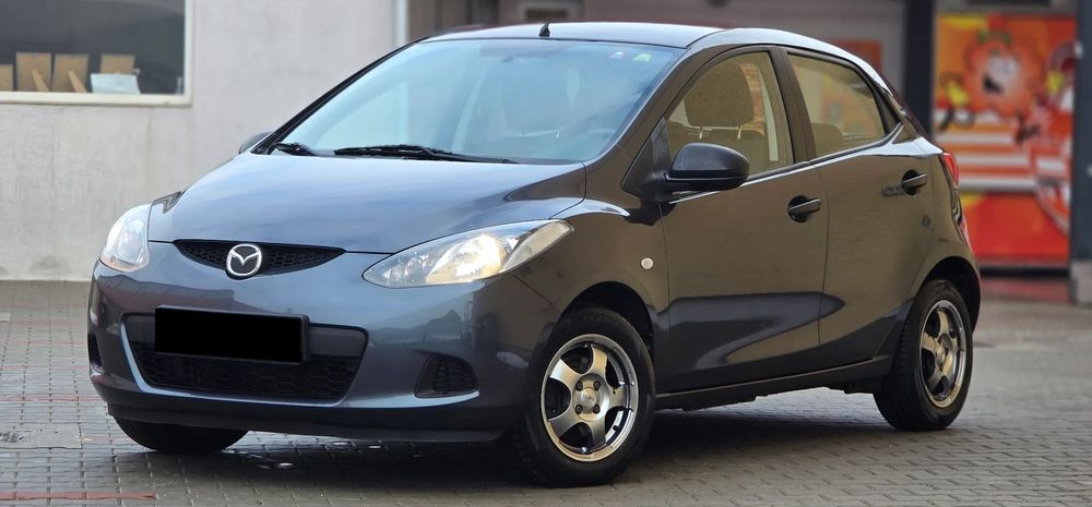 Mazda 2 - an 2010, 1.4 Benzina CLASIC / EURO 5