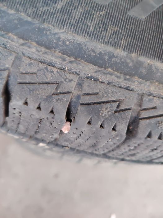 Продам резину 225/70 R16