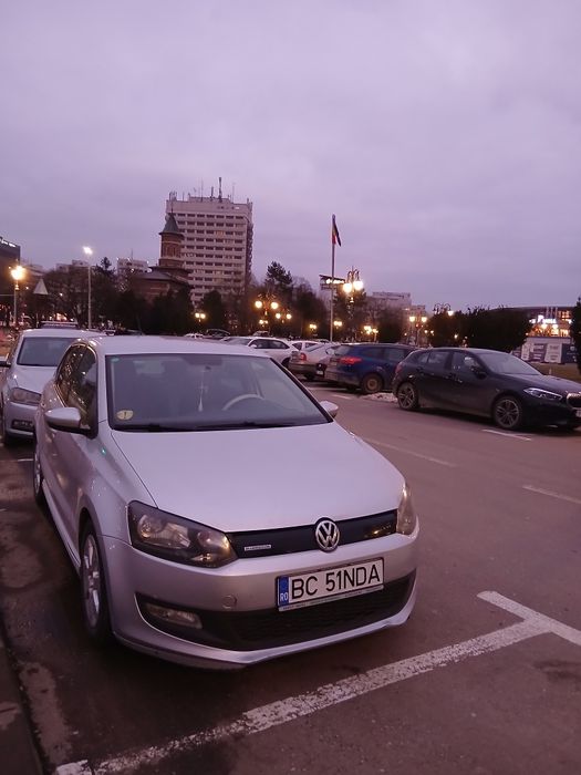 VOLKSWAGEN Polo 2011 — imagine 3