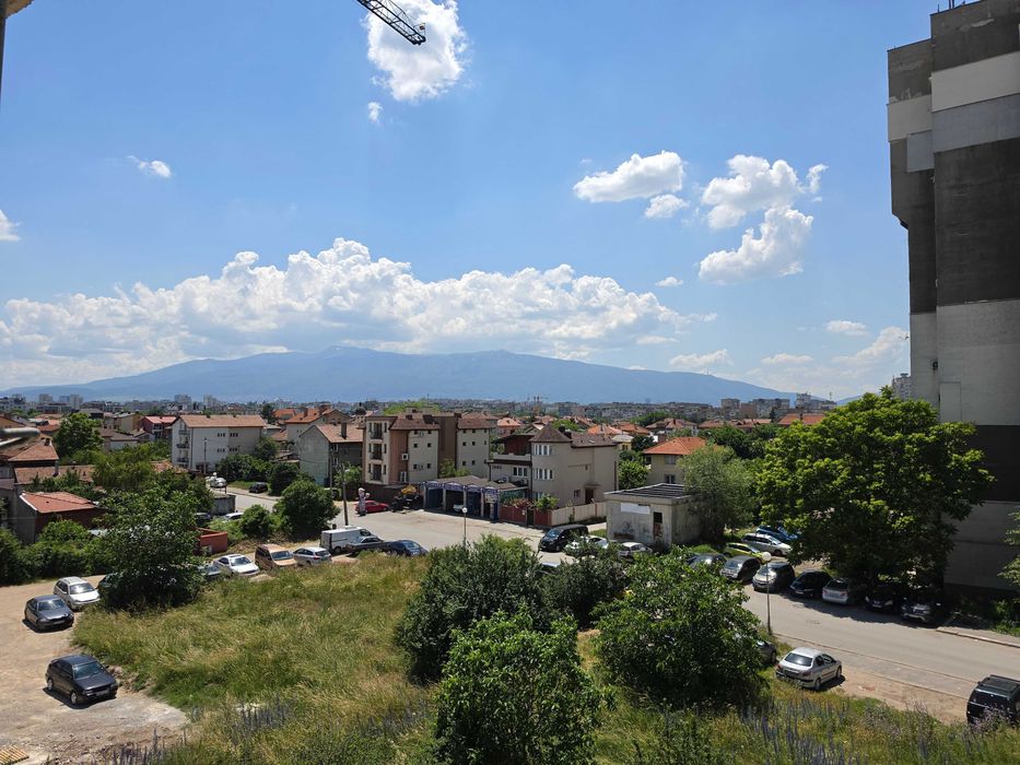 тристаен апартамент