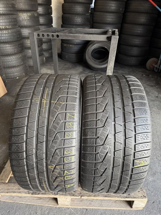 2 anvelope iarna 285/35/20 , Pirelli , 5.5-6 mm !