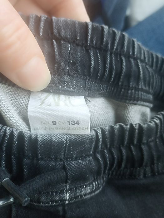 Zara одежда на мальчика, джогеры 134
