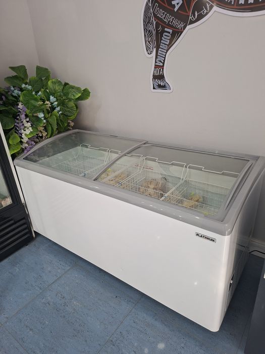 Витринный холодильник