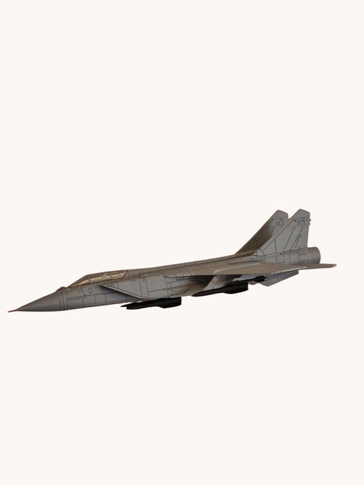 Machetă Avion de Luptă MIG-31 Foxhound — Scara 1:72 | Printat 3D