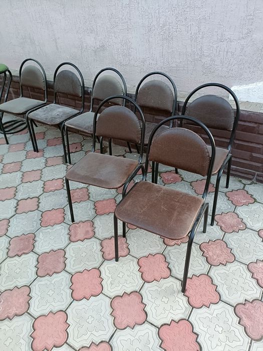 Стулья хорошом сост,барный стул.