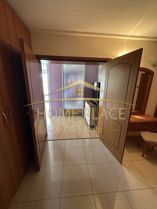 ДВУСТАЕН апартамент под наем - Център