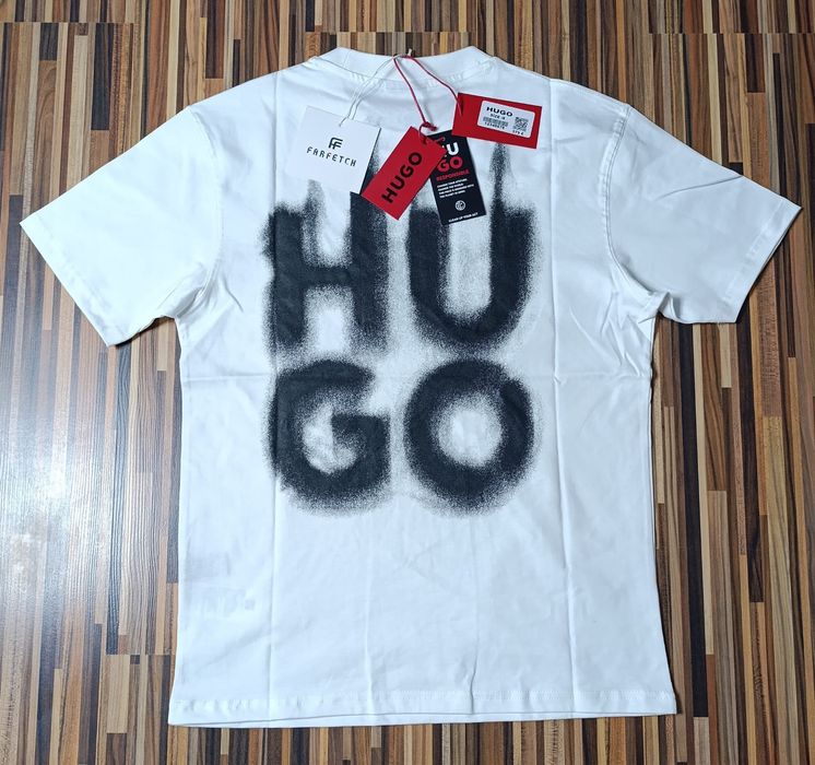 Vand tricou nou de barbati Hugo