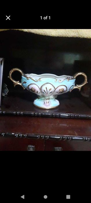 Vase vechi de vanzare