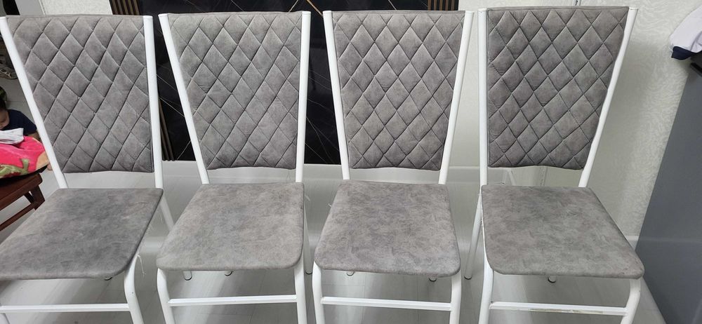 Стулья 55тыс.тг 4шт