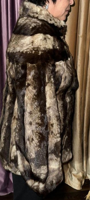 Продается шуба новая