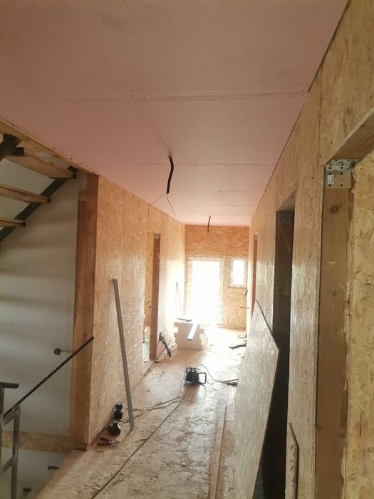 Zugrăvim tragem glet montam gresie faianță parchet