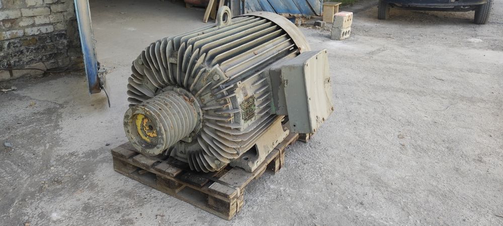 Электродвигатель генератор