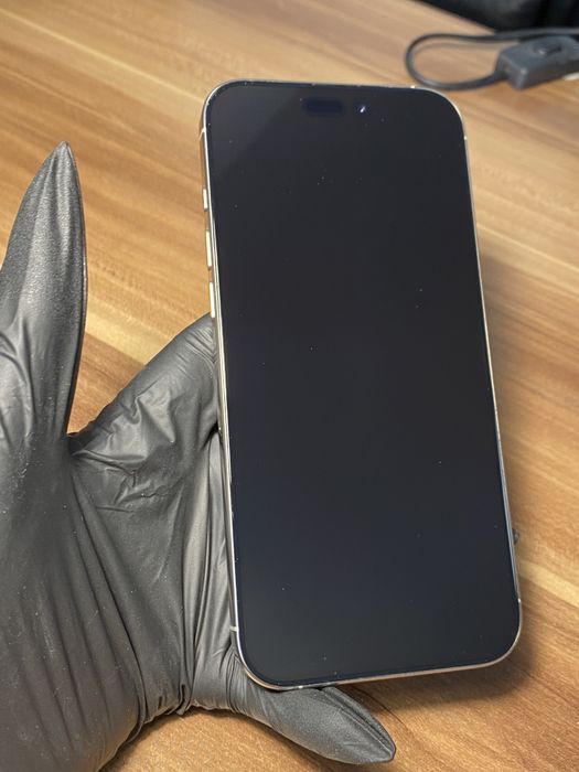 iPhone 16 Pro Max • 512 GB • Natural Titanium