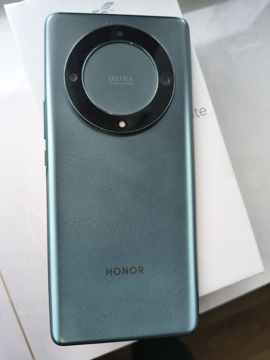 Honor magic 5 lite 5G