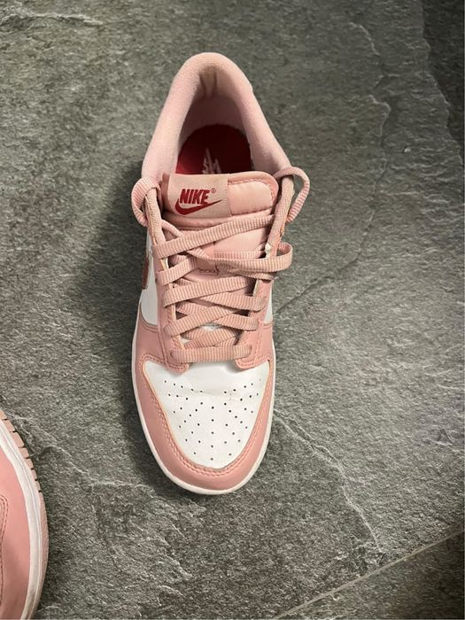 Nike dunk low pink velvet