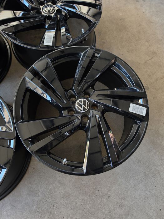 НОВИ Джанти 20 / 5х112 - VW Touareg и др. Nevada 5x112