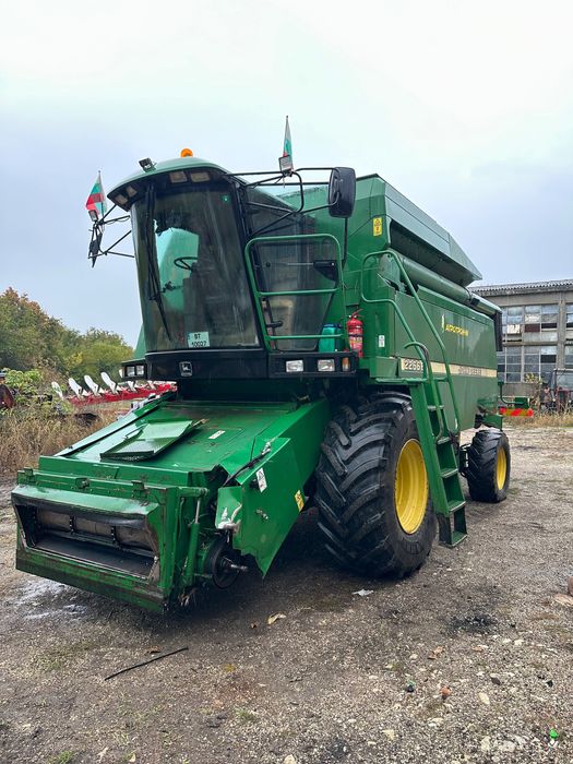 Комбайна John Deere 2266 ехтра
