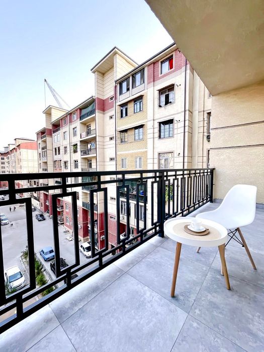 Яшнабад Новостройка улица Иззат-58 продается квартира  3/5/8  86м2