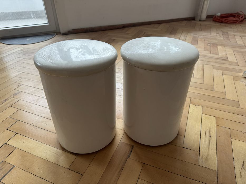 Стъклена холна маса + 2 табуретки