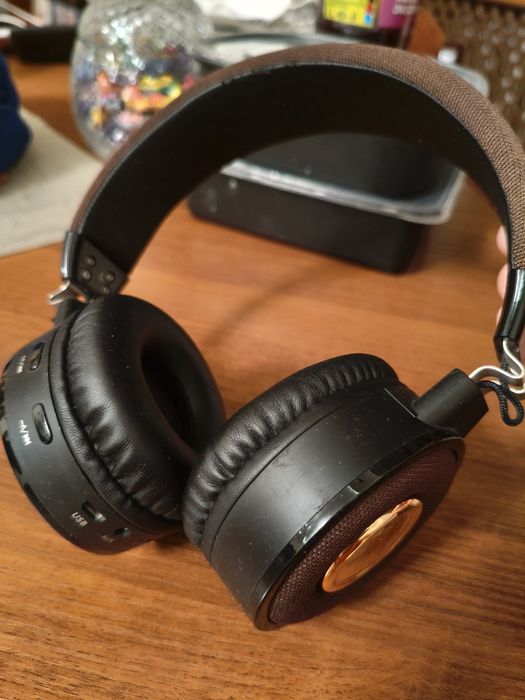 Беспроводные наушники