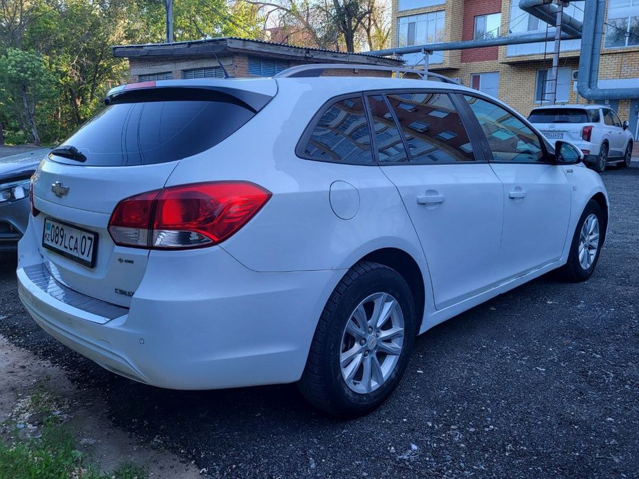 Chevrolet Cruze универсал
