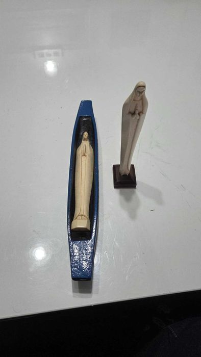 Lot de 2 mici statuete cu Sfanta Fecioara
