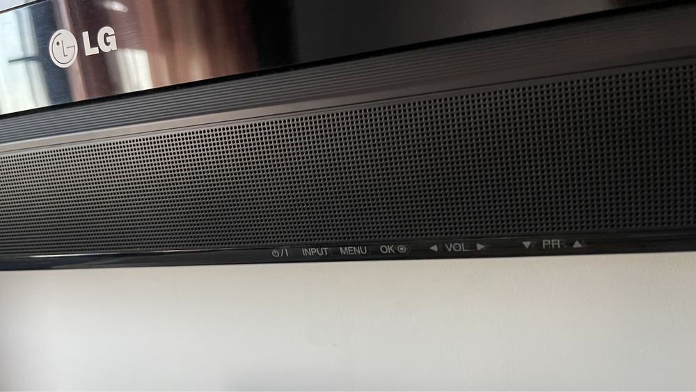 Телевизор LG полность рабочий