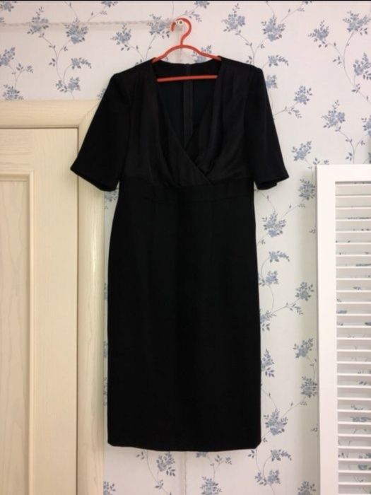 Черное платье (которое должно быть у каждой женщины